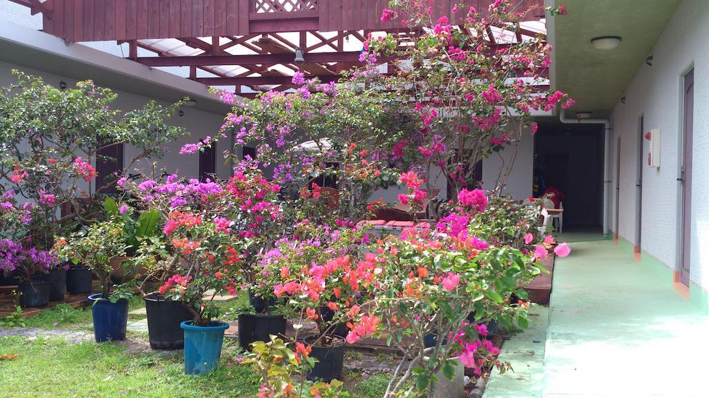 Patio House Reef Hotel Zamami Exterior foto
